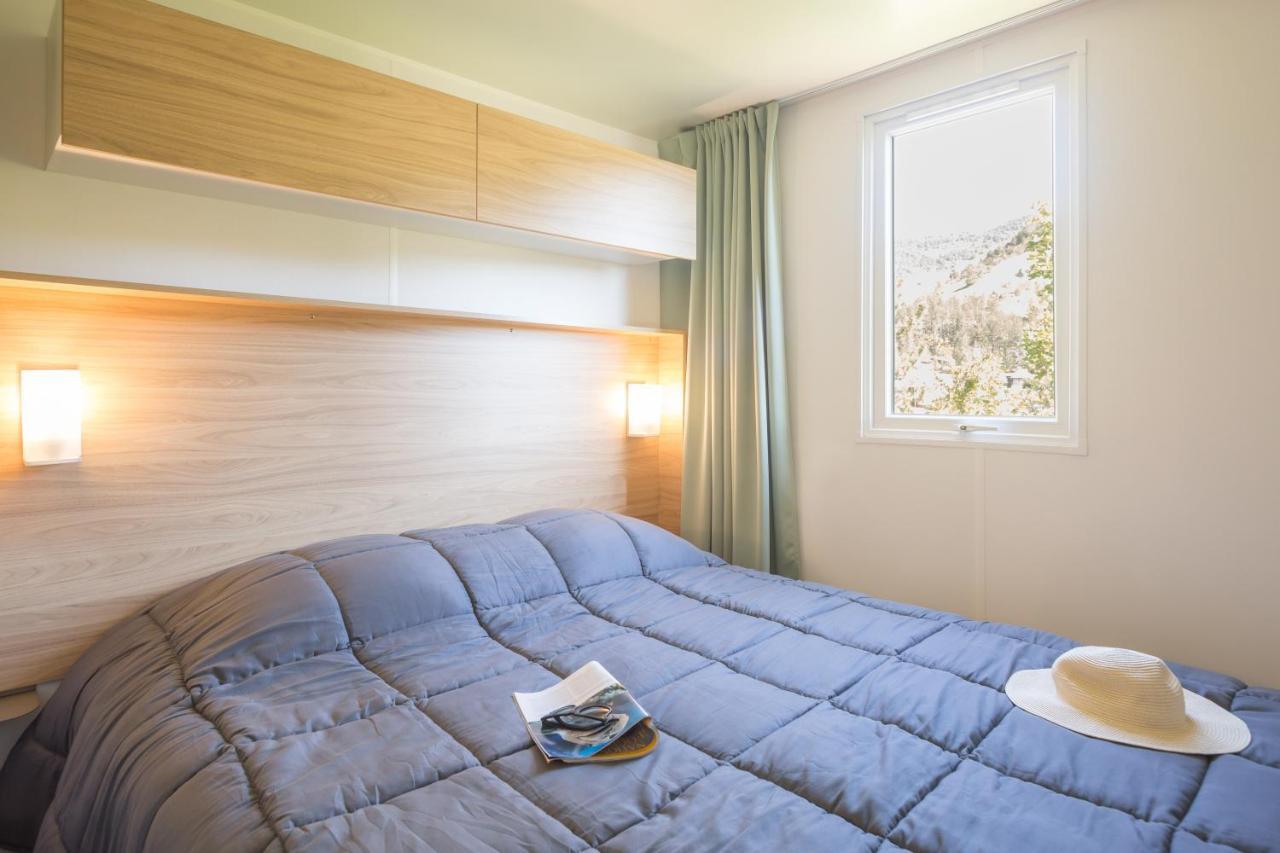 Camping Les Princes D'Orange Hotell Orpierre Exteriör bild
