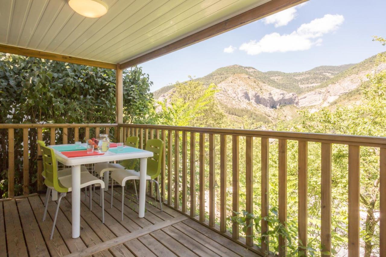 Camping Les Princes D'Orange Hotell Orpierre Exteriör bild