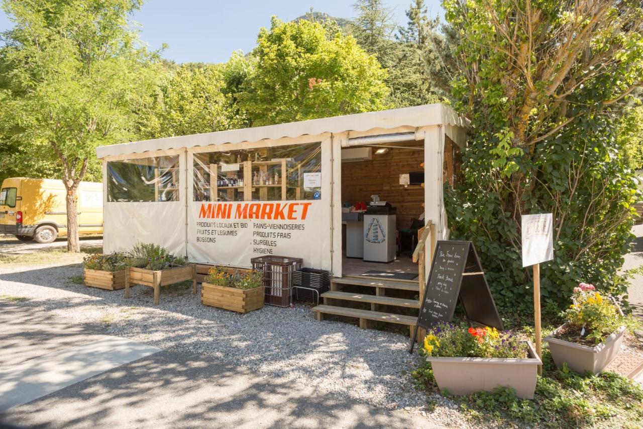 Camping Les Princes D'Orange Hotell Orpierre Exteriör bild