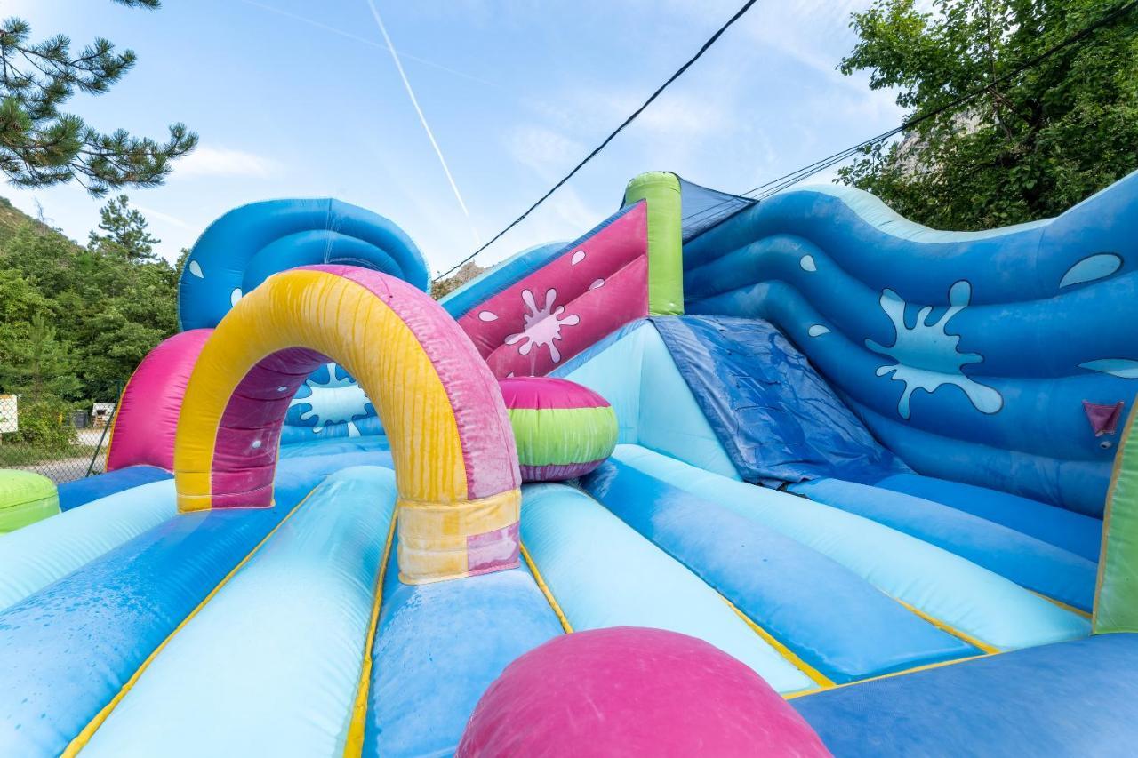 Camping Les Princes D'Orange Hotell Orpierre Exteriör bild